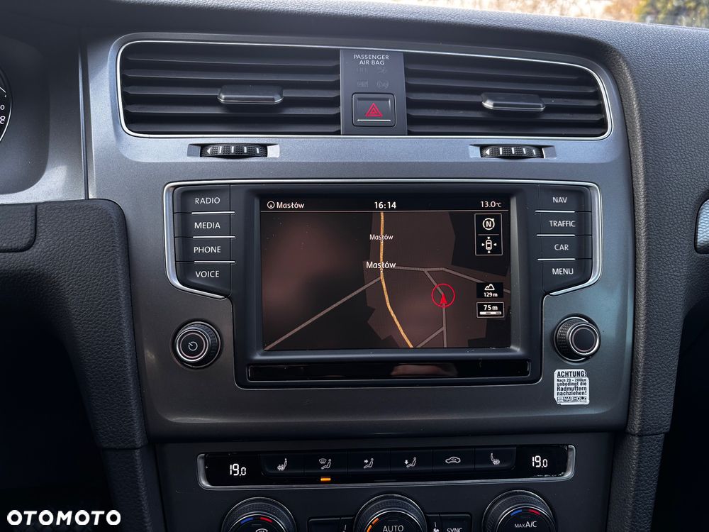 Volkswagen Golf 1.6 TDI BlueMotion Technology DSG Lounge - 11