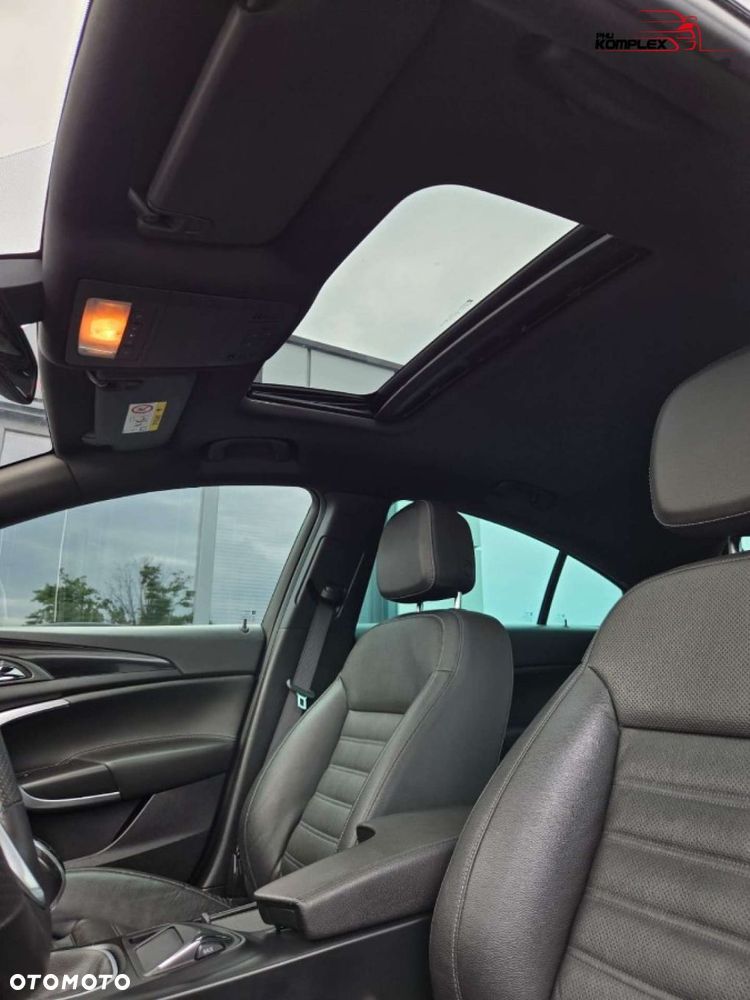 Opel Insignia - 32