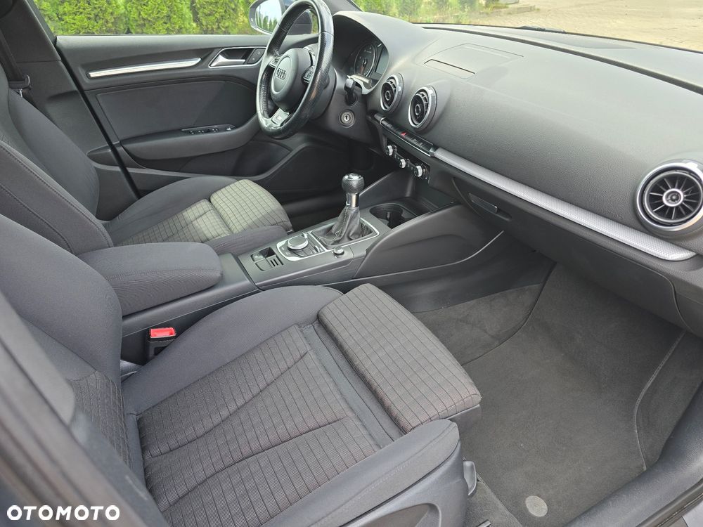 Audi A3 Sportback 1.6 TDI - 9