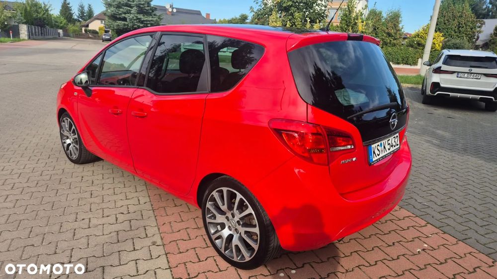 Opel Meriva ver-1-4-t-design-edition - 4