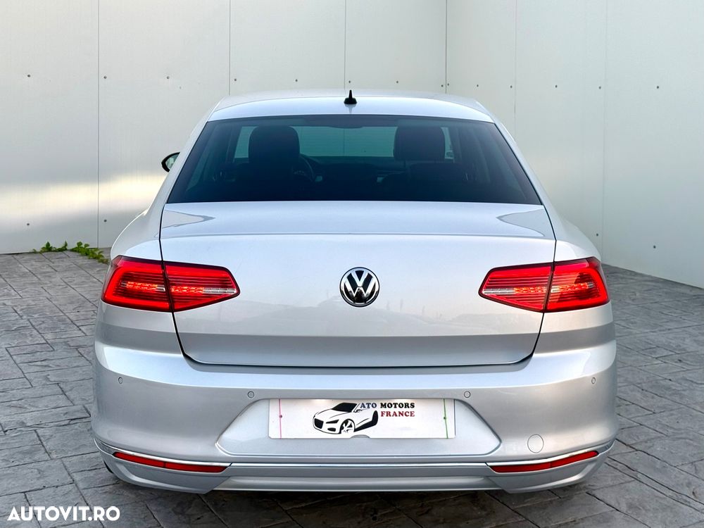 Volkswagen Passat 2.0 TDI SCR DSG Highline - 13