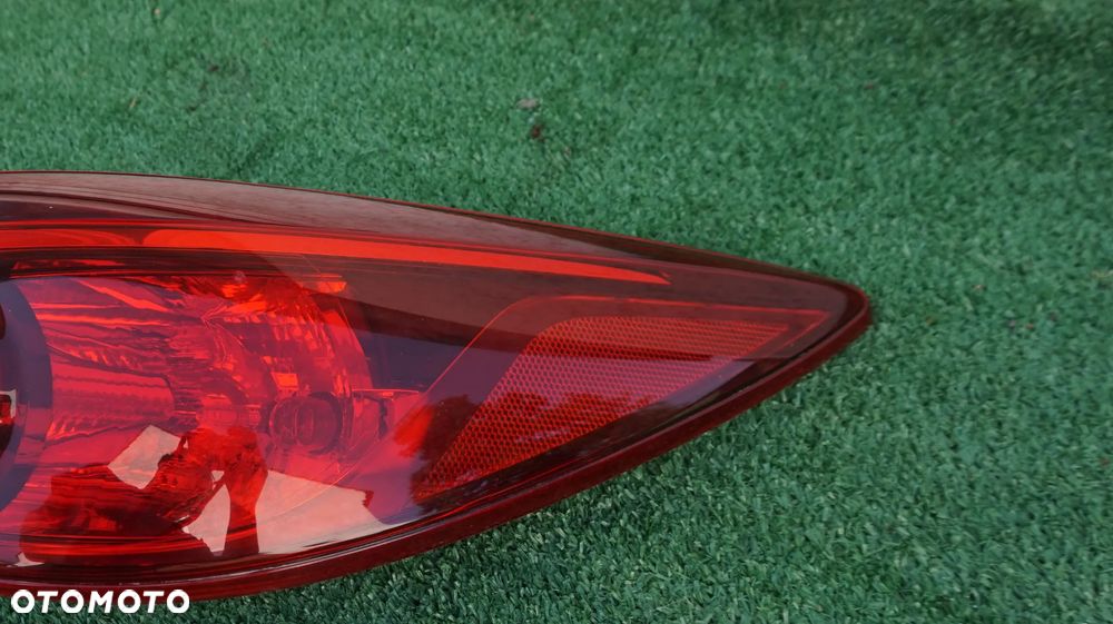 Mazda 3 BM sedan lampa prawa  kompletna - 3
