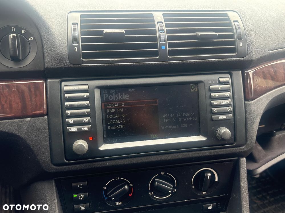 RADIO Z WYŚWIETLACZEM BMW E39 FL. - 1