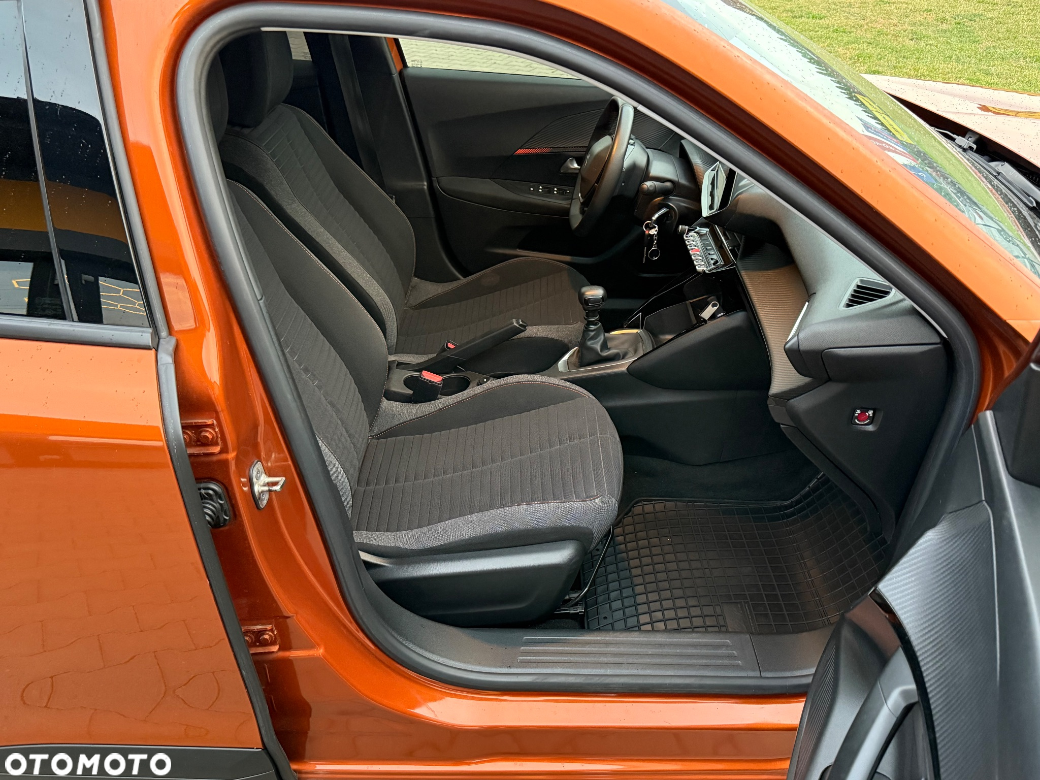 Peugeot 2008 1.2 PureTech Allure Pack S&S - 21