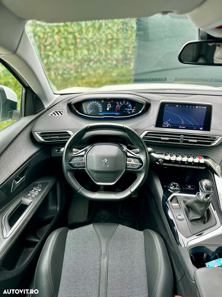 Peugeot 3008 - 13