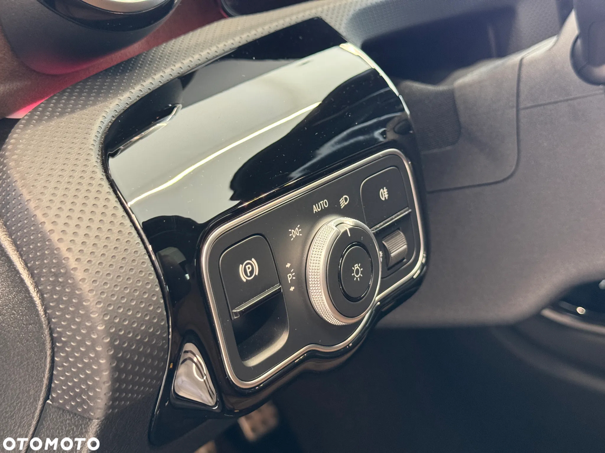 Mercedes-Benz CLA 200 AMG Line 7G-DCT - 24