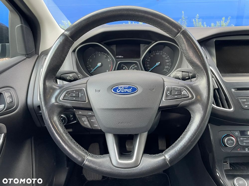 Ford Focus - 12