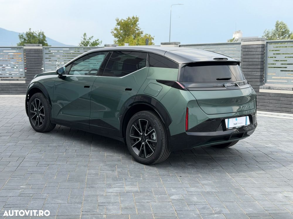 Zeekr X - 5