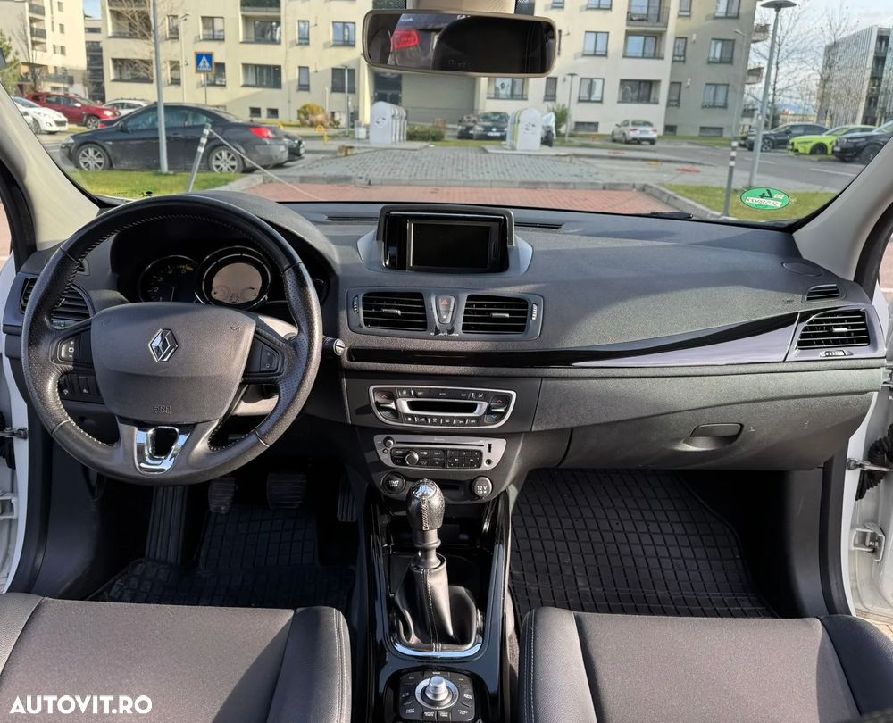 Renault Megane ENERGY dCi 110 Start & Stop Bose Edition - 10