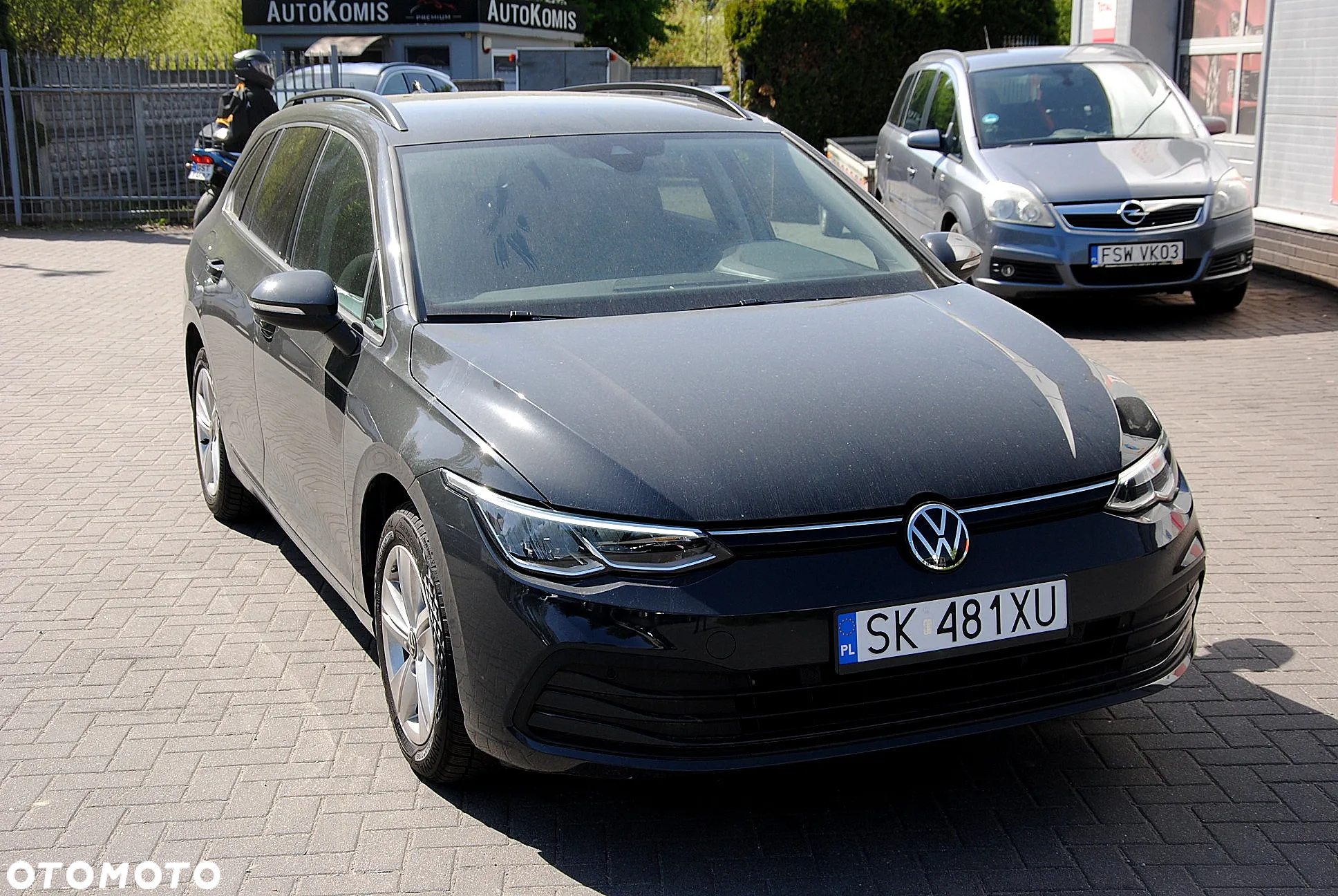 Volkswagen Golf VIII 2.0 TDI Life - 3
