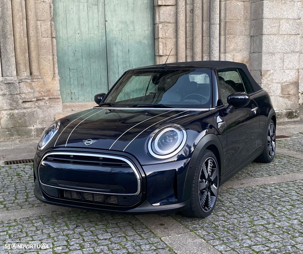 MINI Cabrio Cooper Premium Plus Essential Auto - 1