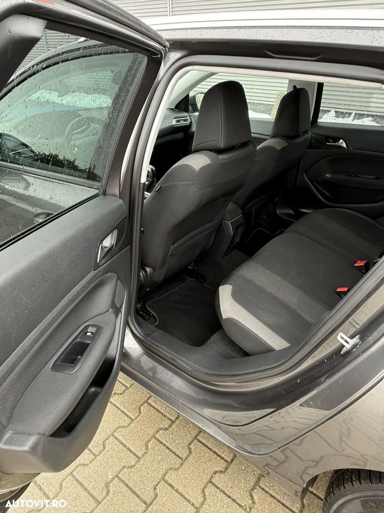 Peugeot 308 HDi FAP 110 Sport Plus - 11
