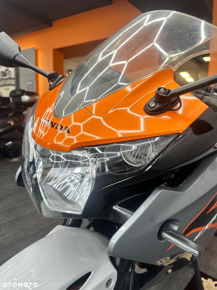 Honda CBR - 13