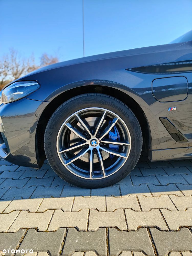 BMW Seria 5 530e M Sport sport - 23