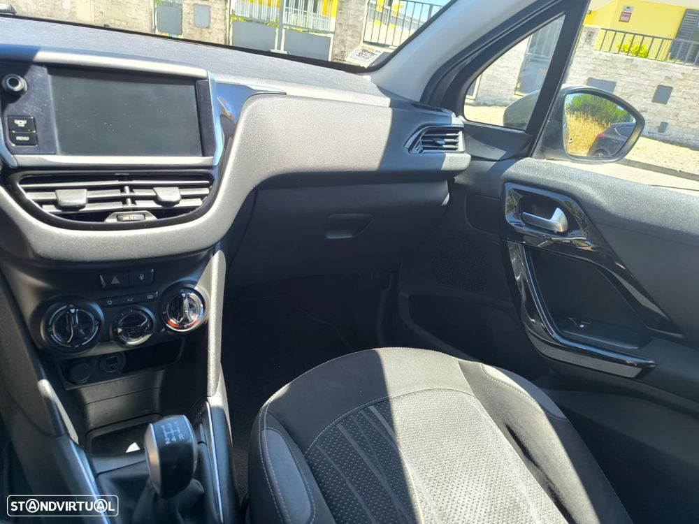 Peugeot 208 1.2 VTi Active - 10