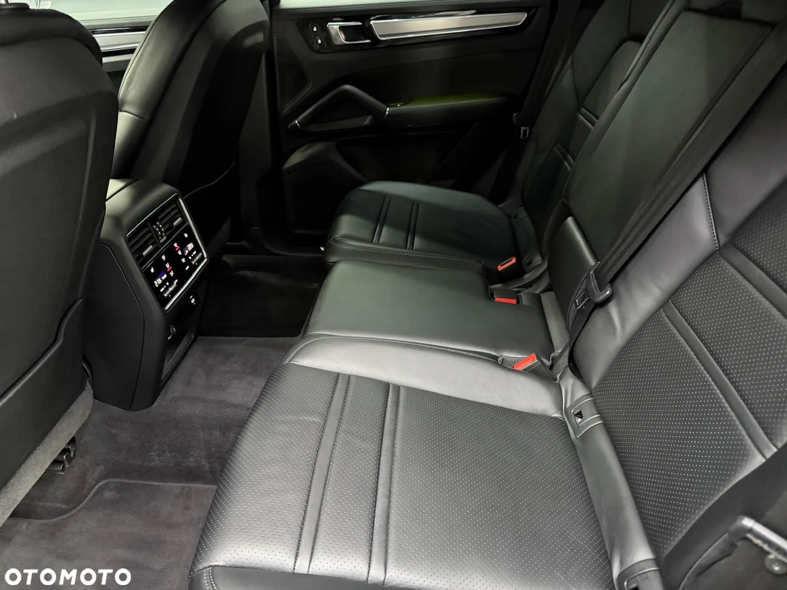 Porsche Cayenne E-Hybrid Platinum Edition - 31