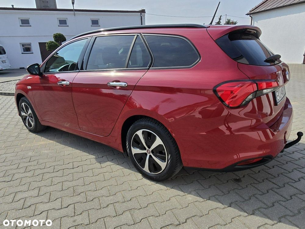 Fiat Tipo - 12