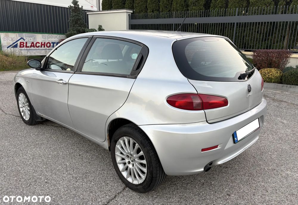 Alfa Romeo 147 2007 photo 5