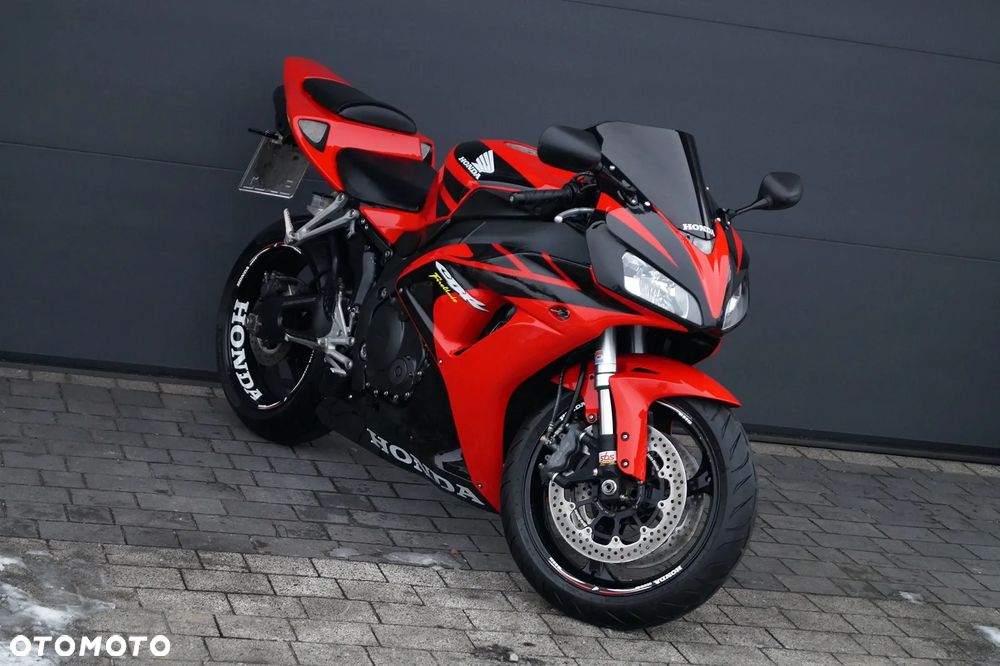 Honda CBR - 1