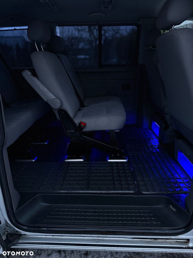 Volkswagen Caravelle L2 - 11