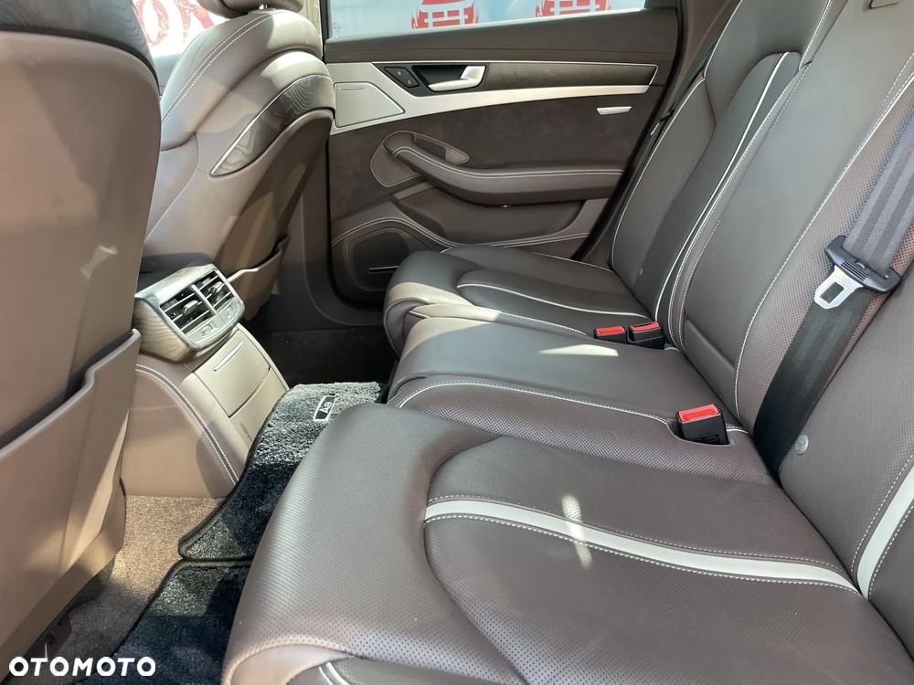 Audi A8 4.0 TFSI Quattro tiptronic - 28