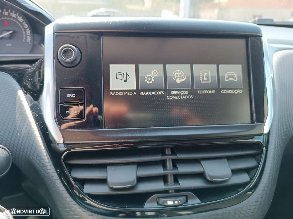 Peugeot 208 1.2 PureTech Style - 23