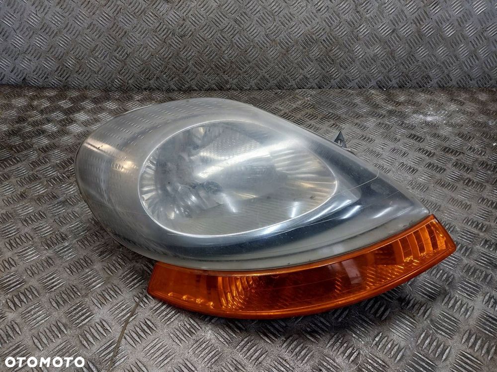 LAMPA PRAWY PRZÓD RENAULT TRAFIC II EU EUROPA 7700311372 8200007030 - 1