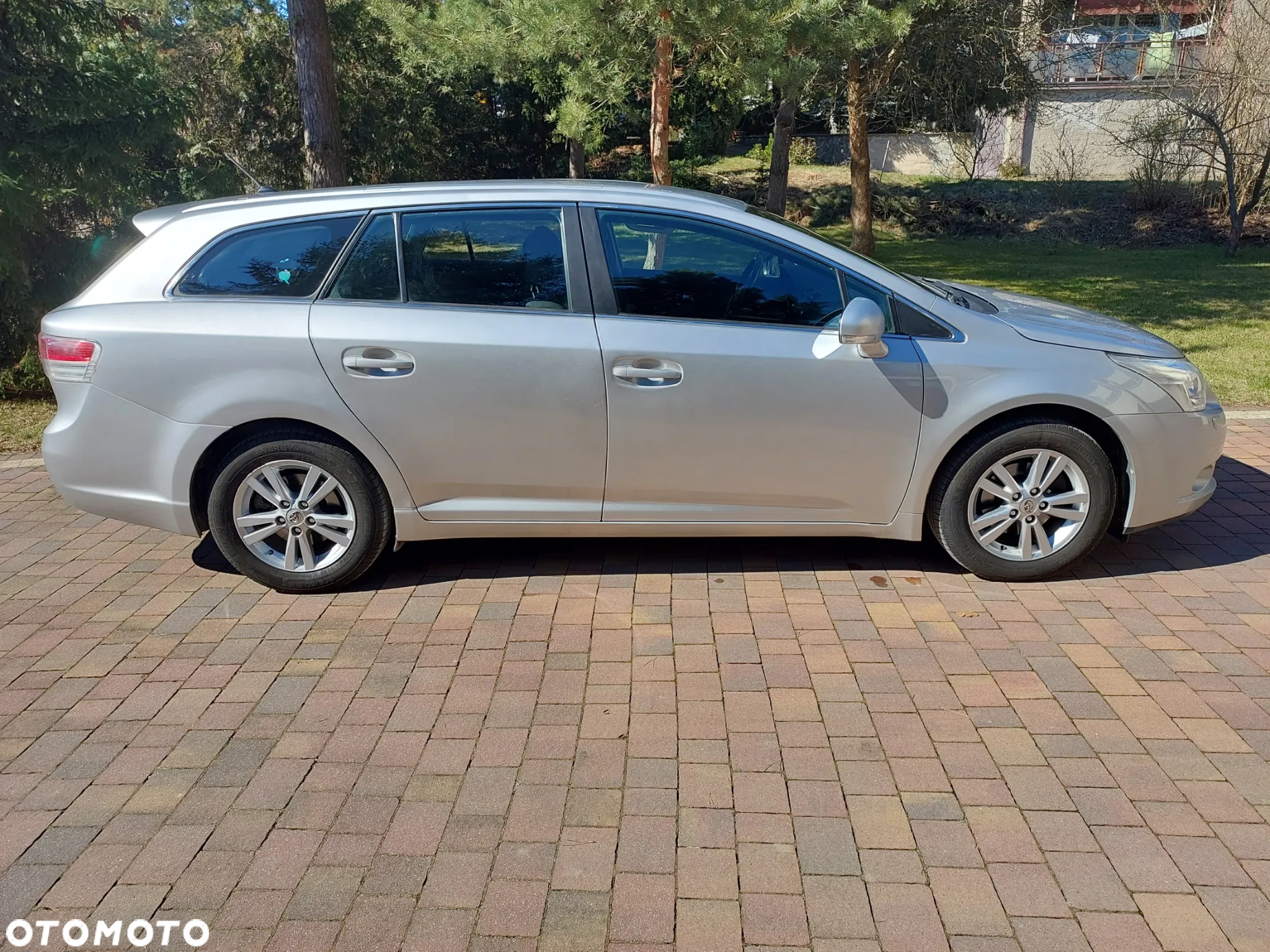 Toyota Avensis 2.0 Business Edition - 8