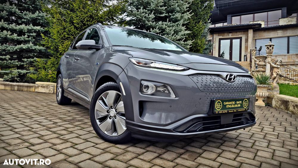 Hyundai KONA EV Premium - 17