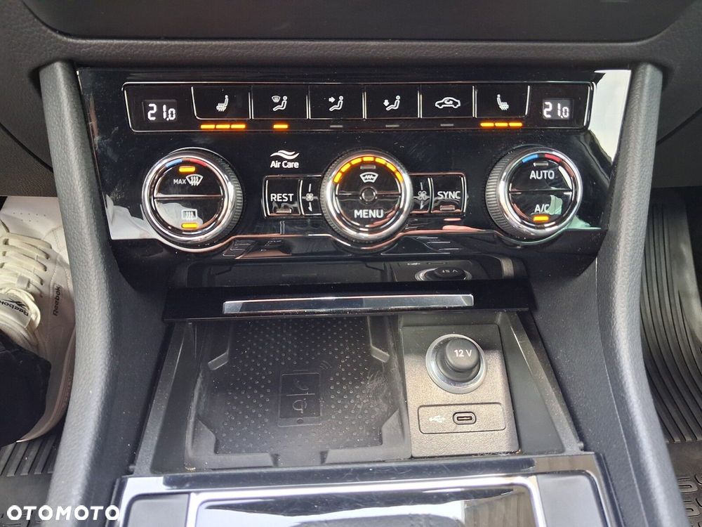 Skoda Superb 2.0 TDI SCR L&K DSG - 31