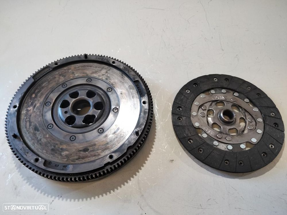 VOLANTE MOTOR VOLKSWAGEN POLO IV 9N3 - 1