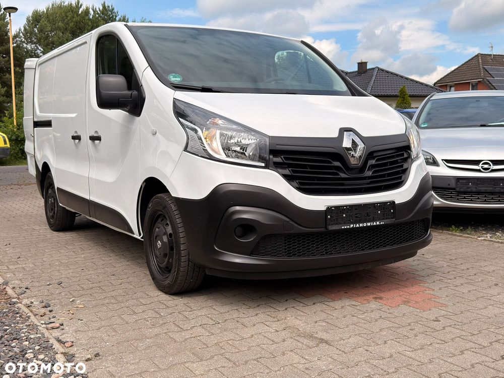 Renault TRAFIC - 1