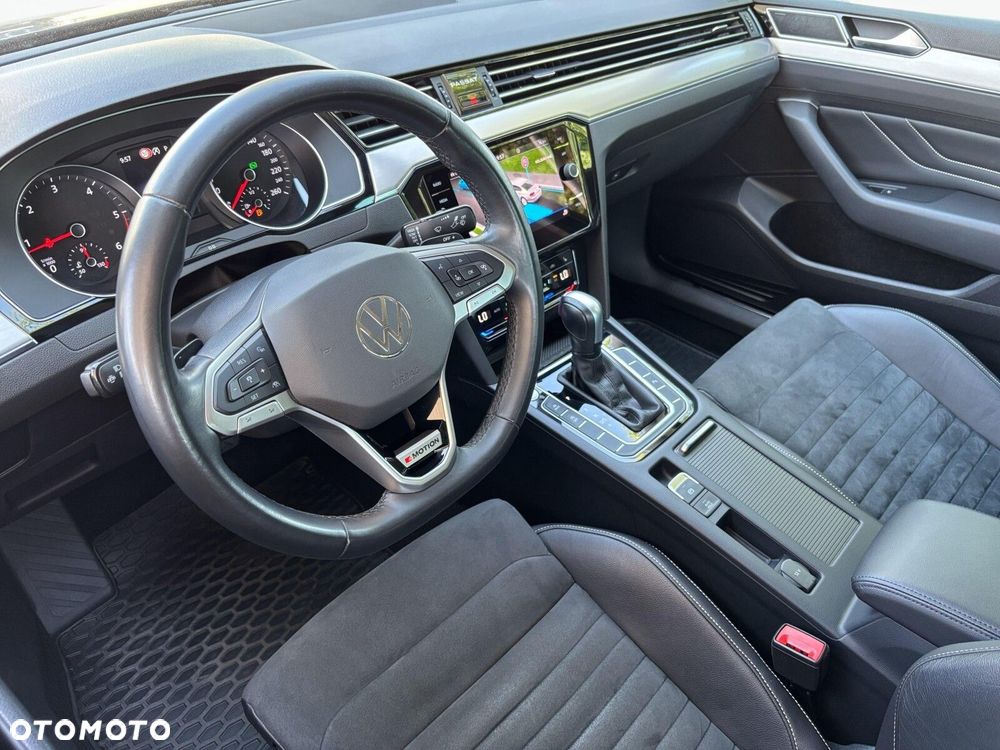 Volkswagen Passat - 17