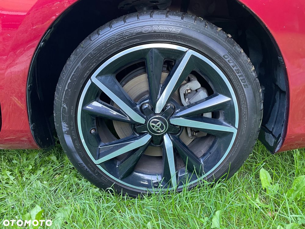 Toyota Auris - 4