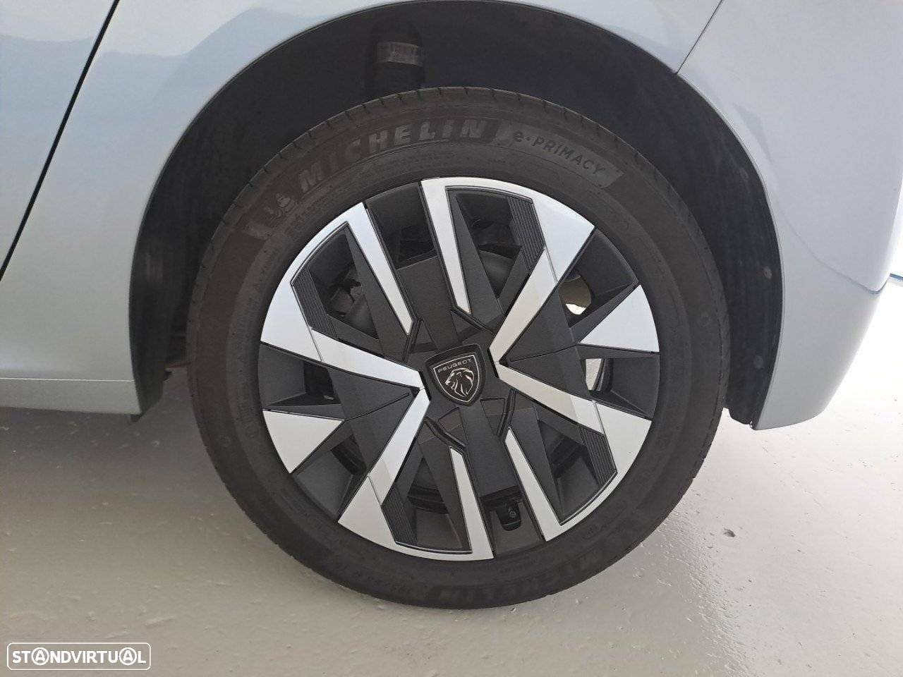 Peugeot 208 1.2 PureTech Active - 11