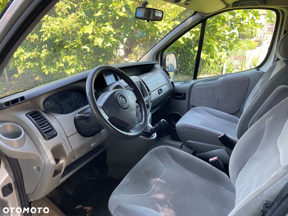 Opel Vivaro - 16