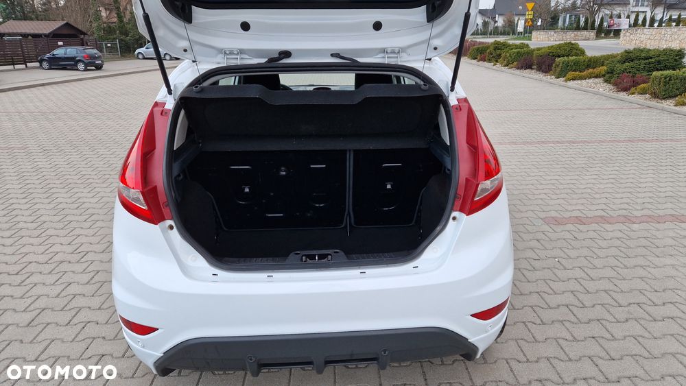 Ford Fiesta 1.6 Ti-VCT Sport - 19