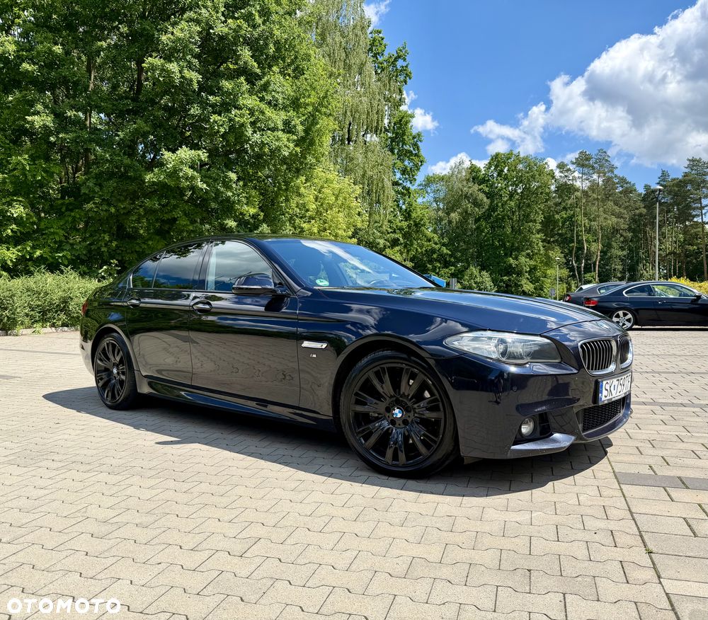 BMW Seria 5 525d xDrive - 2