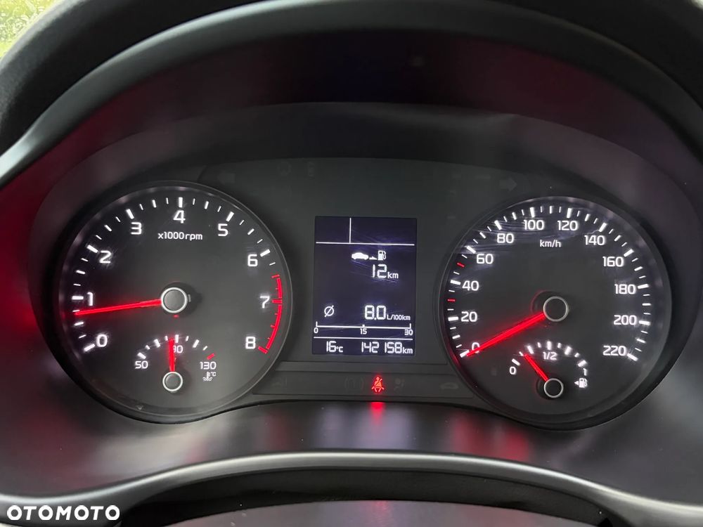 Kia Rio - 18
