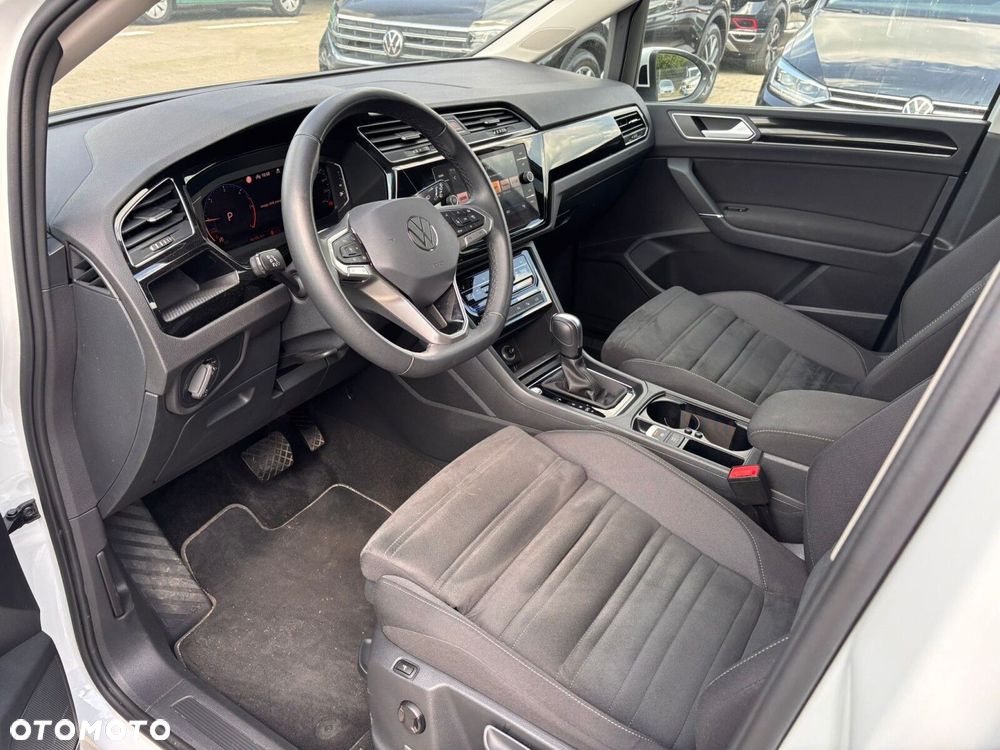 Volkswagen Touran - 7