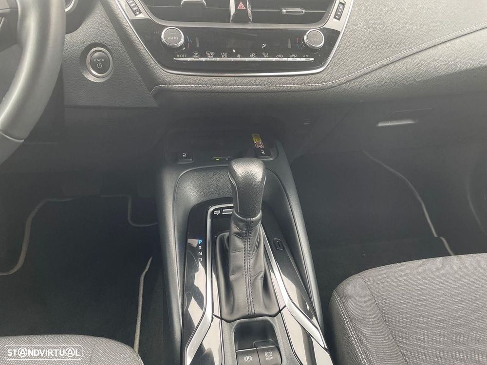 Toyota Corolla - 21