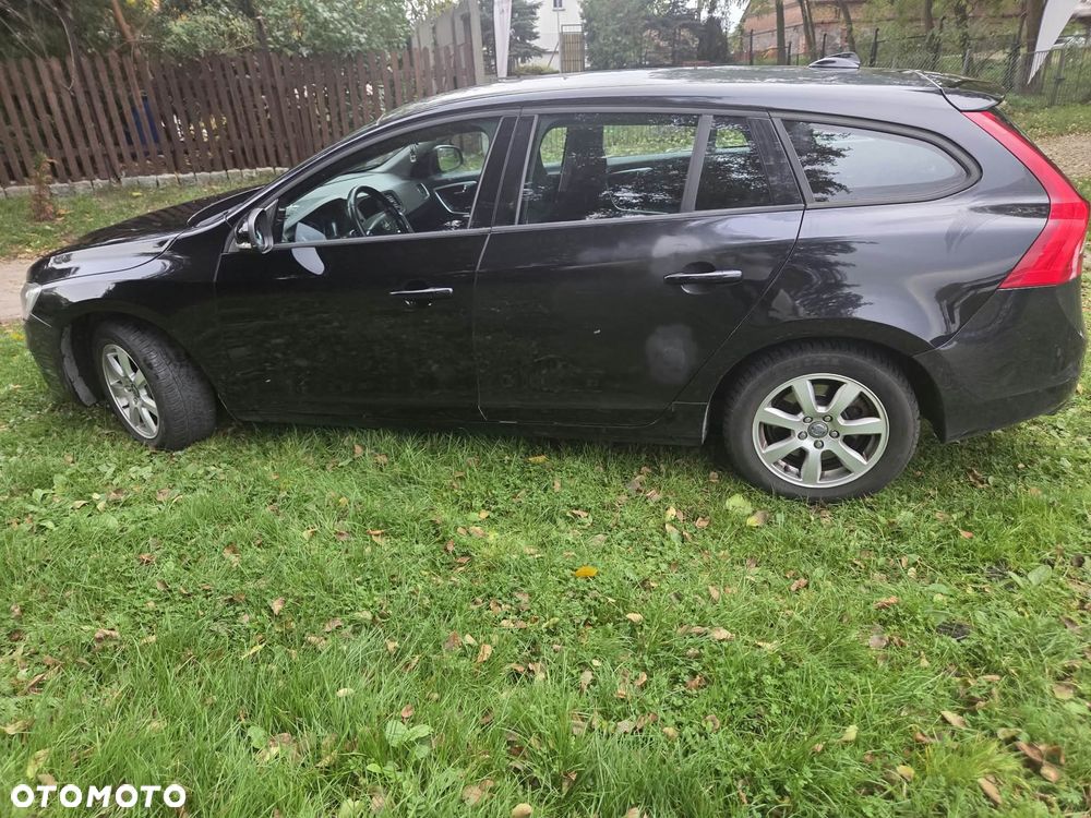 Volvo V60 2014 photo 4