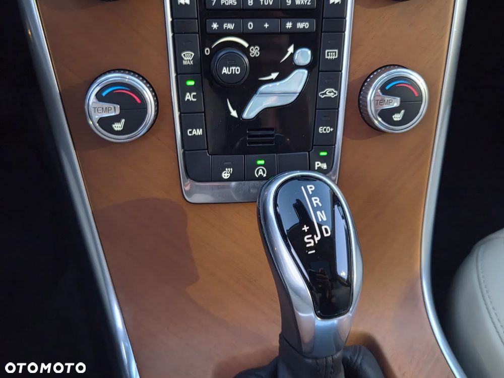 Volvo XC 60 D4 Drive-E Summum - 25