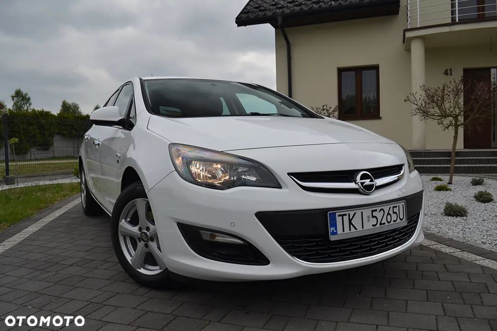 Opel Astra - 2