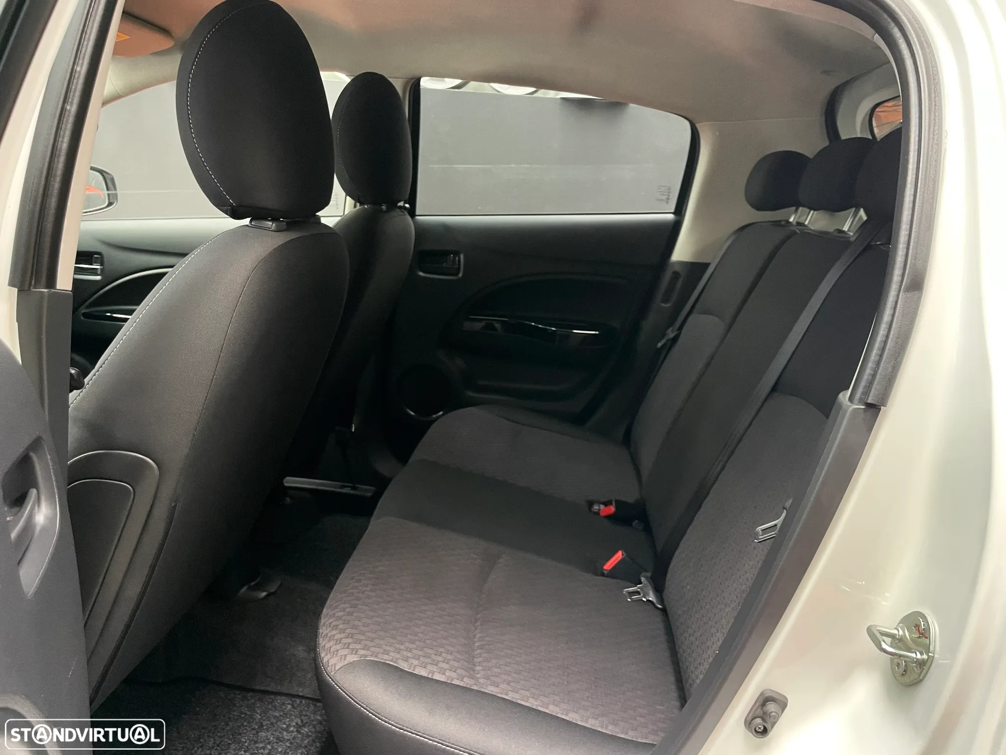 Mitsubishi Space Star 1.2 Intense - 12