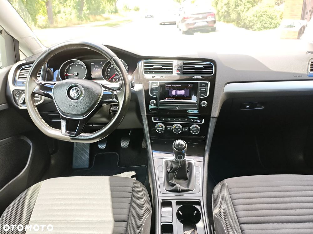 Volkswagen Golf 1.6 TDI BlueMotion Technology Cup - 20