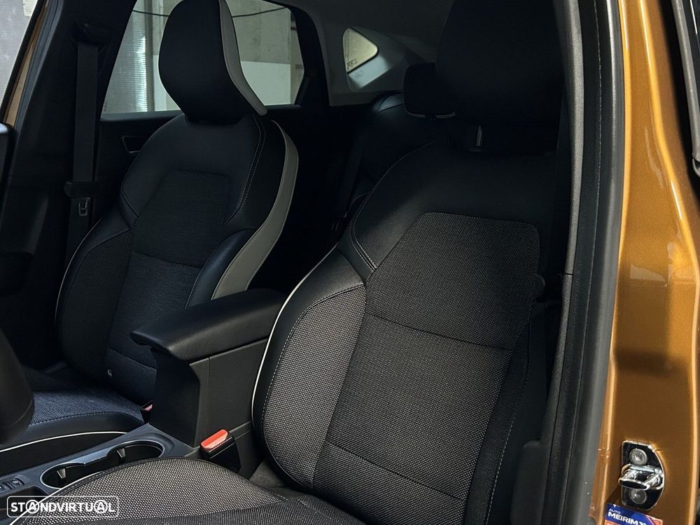 Renault Captur - 36