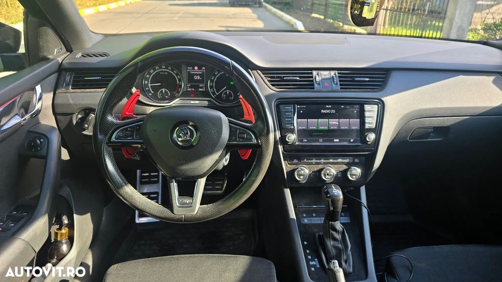 Skoda Octavia 2.0 TDI RS DSG - 5