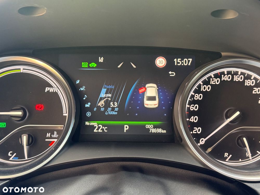 Toyota Camry 2.5 Hybrid Executive CVT - 36