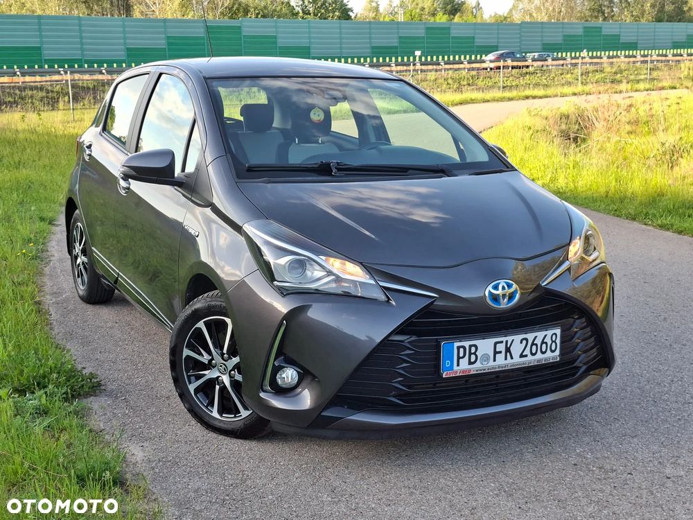 Toyota Yaris Hybrid 100 Active EU6 - 3